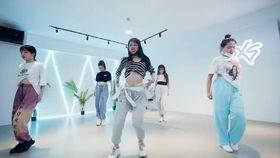 郑州成人礼展演视频,青春绽放，传统与现代交融的青春礼赞